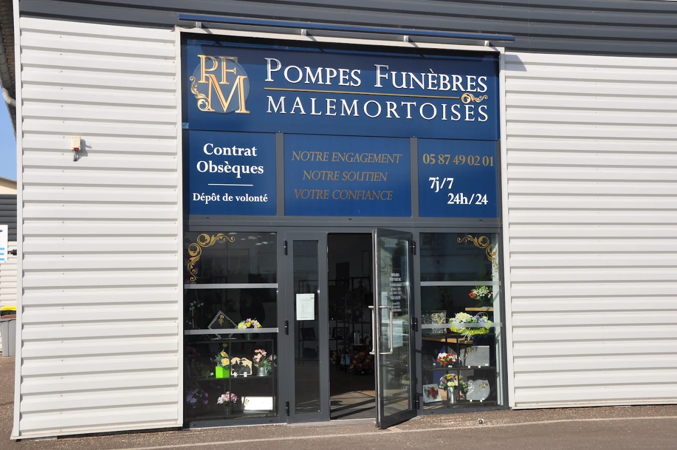 Façade de l’agence Pompes Funèbres Malemortoises, à Malemort